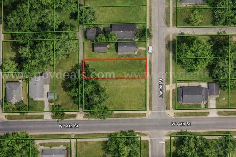 Residential City-lot in Anderson, IN, 42.7 Miles North-East of Indianapolis
