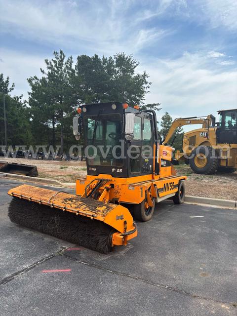 2021 Lee-Boy/Rosco NV55 Self Propelled Pavement Broom