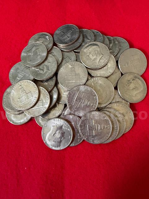 50 Centennial 1776-1976 Kennedy Half Dollars. Circulated