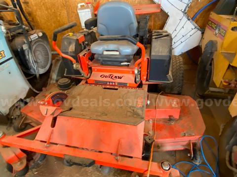 Bad Boy Outlaw Mower 72"