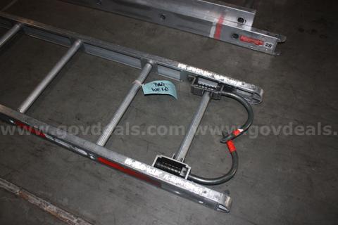 Ladder, Alluminum 16' Roof w/ Hooks