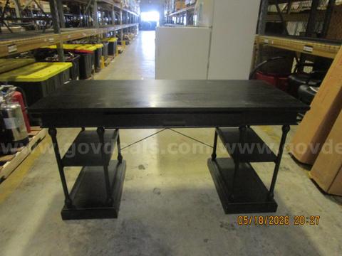 Desk Used 59 x 26