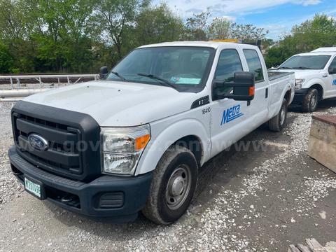 Unit 16410 - 2016 Ford F-250 Crew cab 6.2L V8, tires LT245/75R17