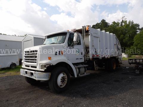 2006 Sterling L7500 Garbage Truck