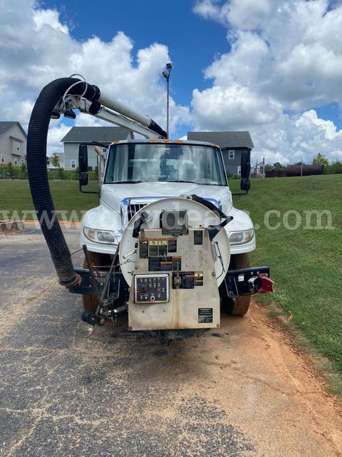 2009 International 4300 CH Vactor Truck