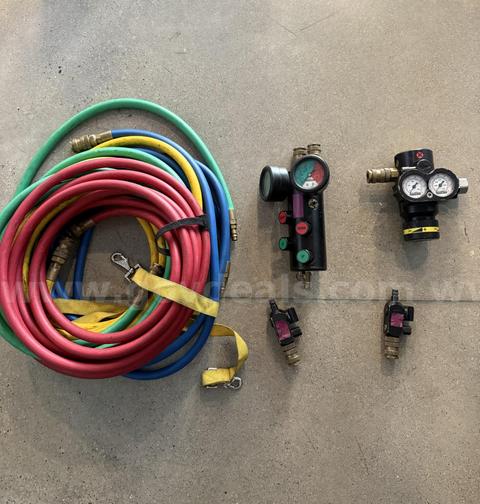 Maxiforce Dual Controller and Hoses