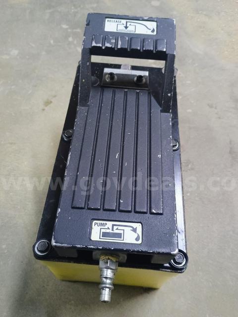 SPX Power Team 10,000 PSI Air over Hyd. Pump. Model: 58356
