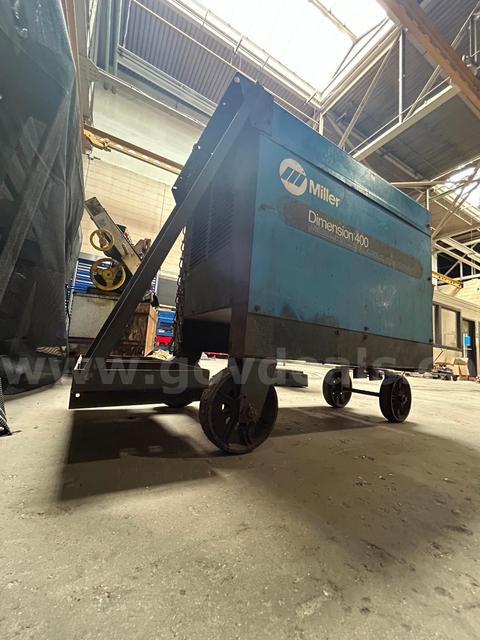 BLUE  MILLER DIMENSION 400 WELDING MACHINE