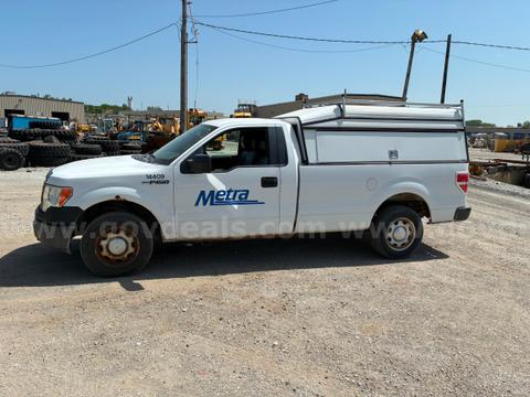Unit 14409 - 2014 Ford F-150, 4x2, Reg cab 3.7L V6, tires LT225/65R17
