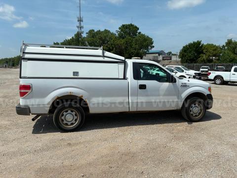 Unit 14410 - 2014 Ford F-150, 4x2, Reg cab 3.7L V6, tires LT225/65R17