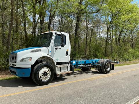 2015 Freightliner M2 106 Medium Duty Cummins Automatic