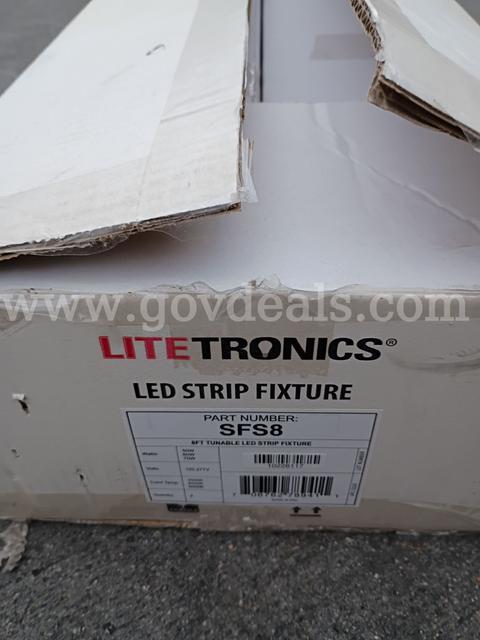 NEW in the Box - Lifetronics LED Light Fixture