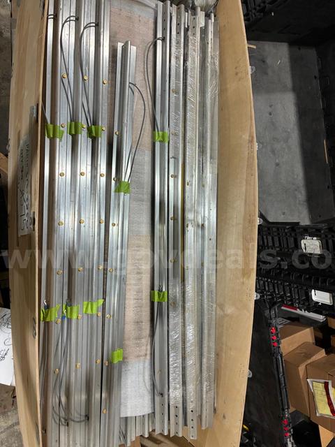 31613250 Scraper, for ice, Quantity 75 units.