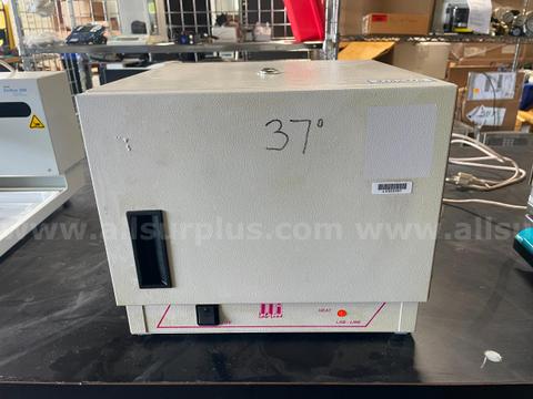 Barnstead Lab-Line Laboratory Incubator