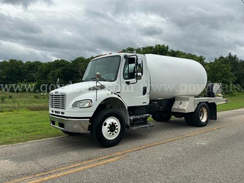 2007 Freightliner M2 106
