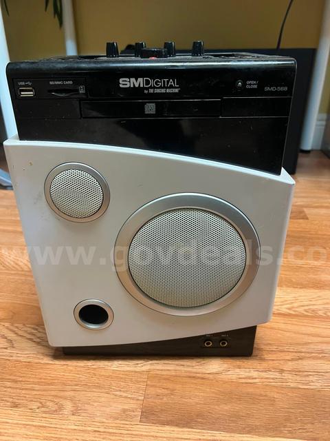SM Digital Karaoke System with USB / Card Slot