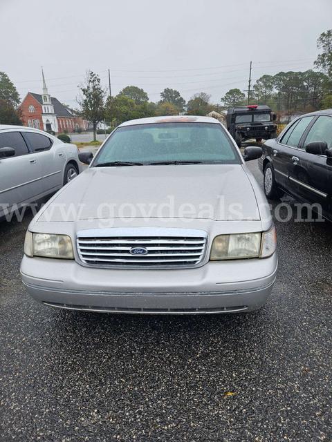 2004 Ford Crown Victoria