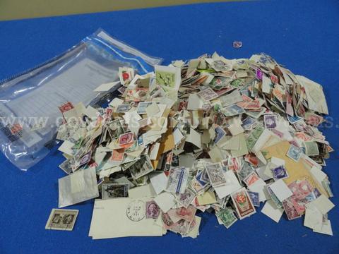 Lot of ~10,000 Unsorted / Unsearched Postage Stamps - 324 grams