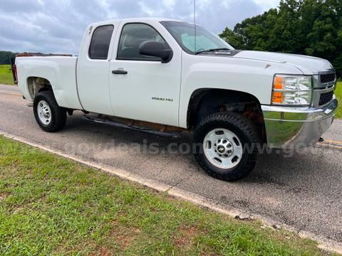 2011 Chevrolet Silverado 2500HD Work Truck Ext. Cab 2WD