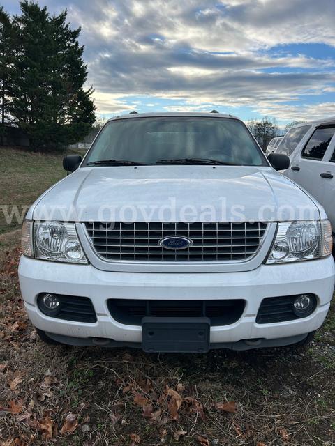 2004 Ford Explorer