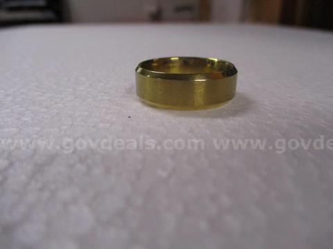 Gold coloured ring