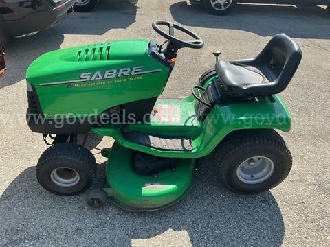JOHN DEERE LAWN MOWER