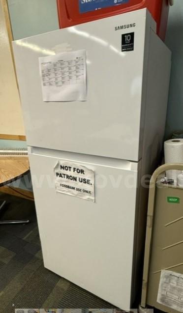 LOT 1 - SAMSUNG REFRIGERATOR, MOBILE CART, TWO CHAIRS ON CASTERS, TWO TABLES