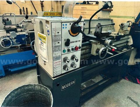 Modern Metal Engine Lathe
