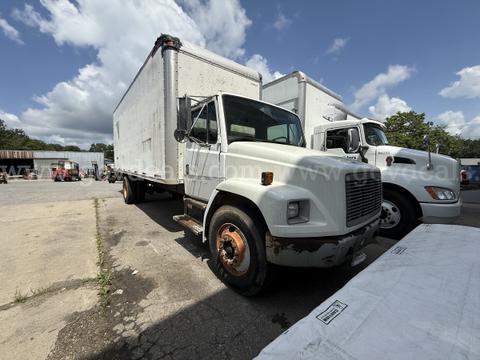 2003 Freightliner FL70 S/A Box Truck