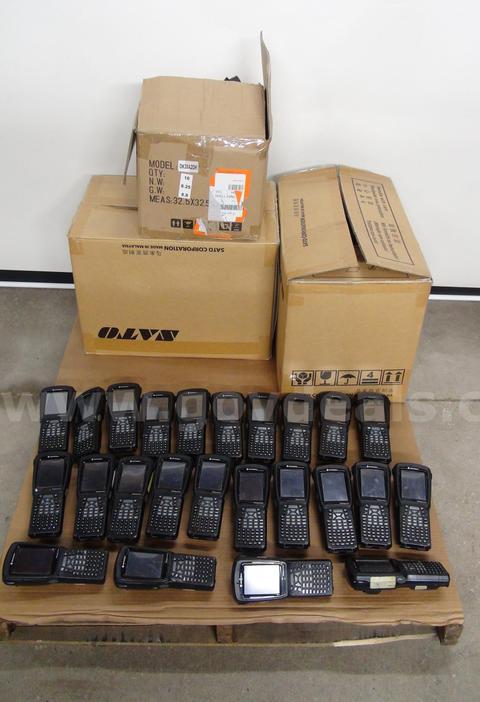 Lot of 24 Motorola Workabout Pro4 with Docking Stations