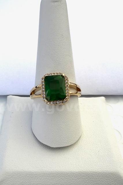 Beautiful, Ladies, 24k Gold, Size 10, CZ Emerald Ring