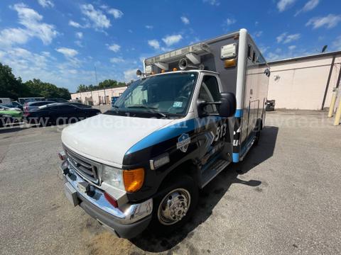 2007 Ford Econoline Ambulance only 117k miles