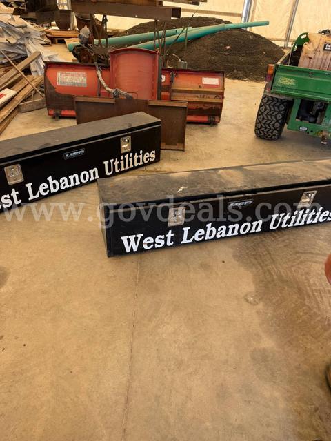 2 side mount tool boxes