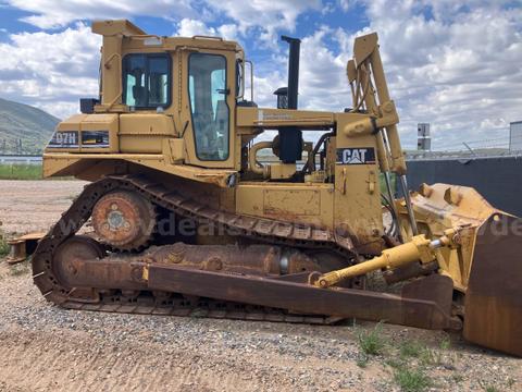 1994 CAT D7H Crawler Dozer β 2,405 Hours