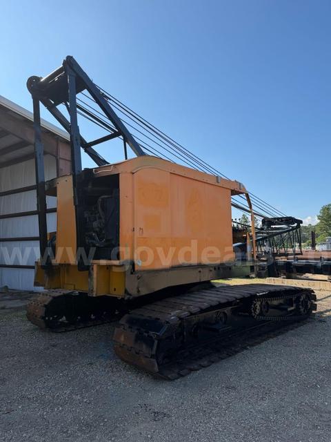 1980 American 5299 Crawler Friction Crane