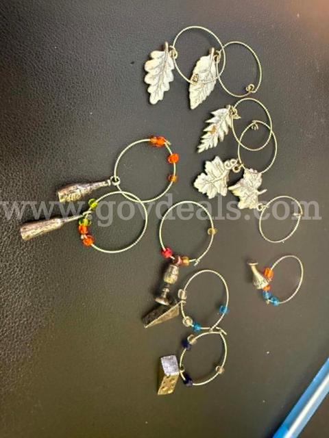 11 RETRO HANDMADE WINE-GLASS CHARMS β ASSORTED DESIGNS β FREE SHIPPING
