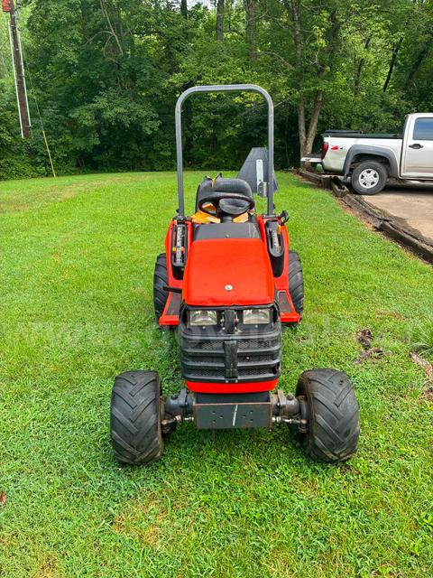 2000 Kubota Tractor w/Mowing Deck BX2200-4wd
