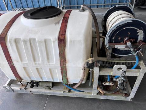 Honda Pump Motor/ Tank and Hose