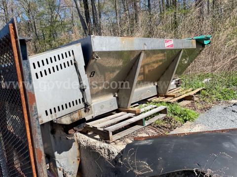 V-Box Salt Box Spreader