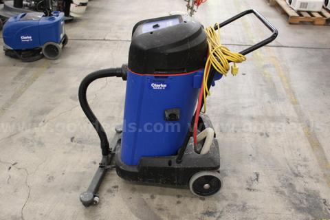 Clarke MAXXI II Wet/Dry Commercial Vacuum
