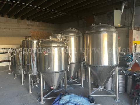 Complete 5 BBL Commercial Brewery – Brewhouse, 9 Fermenters, Microcanner, Chillers, Mill & 60 Kegs