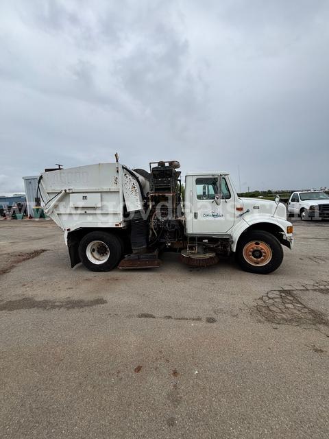 1998 International 4700