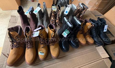 Lot of 10 Assorted Men’s & Women’s Fashion Shoes & Boots – Customer Returns w/ Tags – Mixed Sizes – Near New Condition