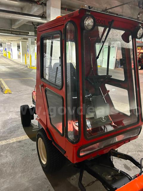 Kubota F3060 Diesel Utility Tractor w/ Cab – 1,162 Hours – Needs Hydraulic Repair (No Deck)