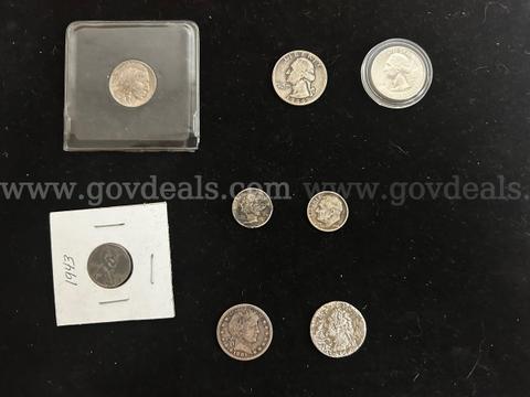 EightUS COINS: (1) BARBER QUARTER; (2) PRE-65 WASHINGTON QUARTERS; (1) ENCASED 2010 ARKANSAS QUARTER; (1) MERCURY DIME;