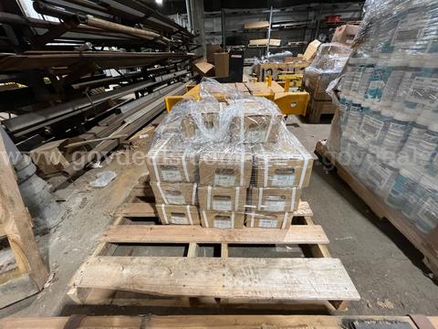 Lot of (20) Boxes of Plow Bolts