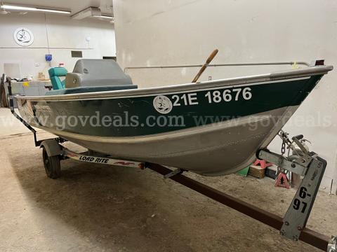 15' Deep Water Boat