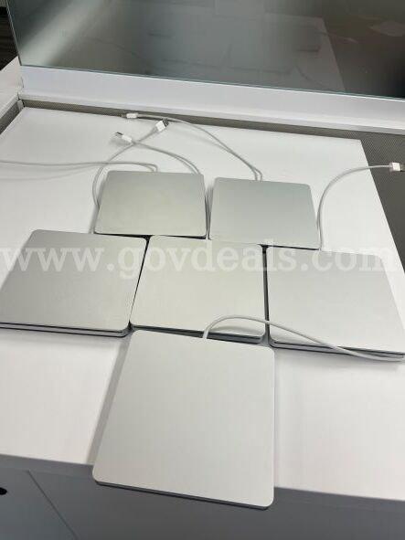 Apple MacBook external CD/DVD USB SuperDrive