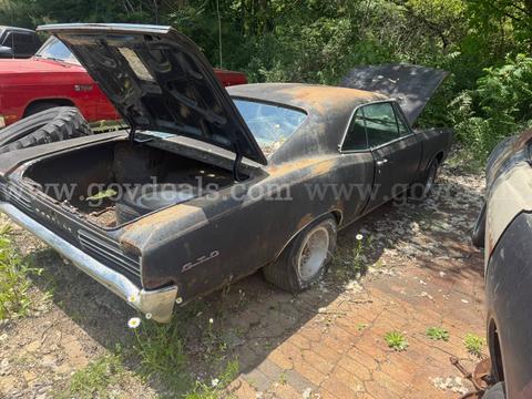 1966 Pontiac GTO *barn find* original  *242*