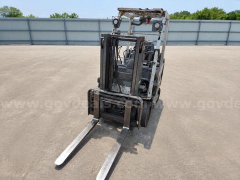 2017 UNICARRIERS/ NISSAN FORKLIFT Show 112 Hours
